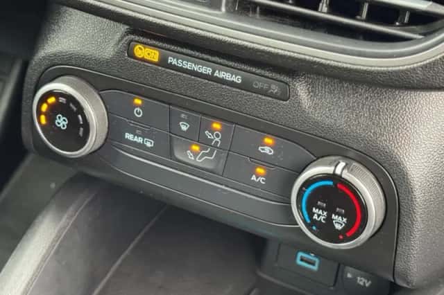 Ford Focus (2022) thumbnail 30