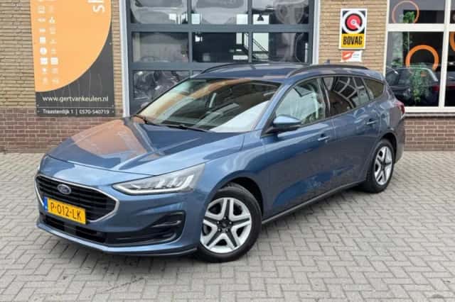 Ford Focus (2022) thumbnail 4