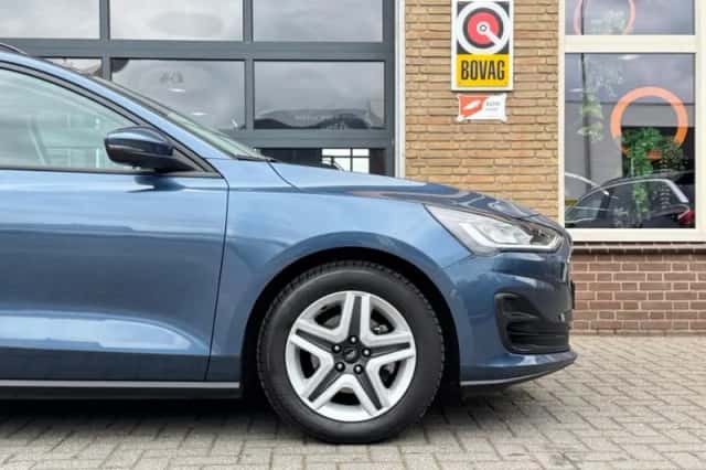 Ford Focus (2022) thumbnail 44