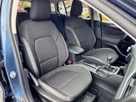 Ford Focus (2022) thumbnail 8
