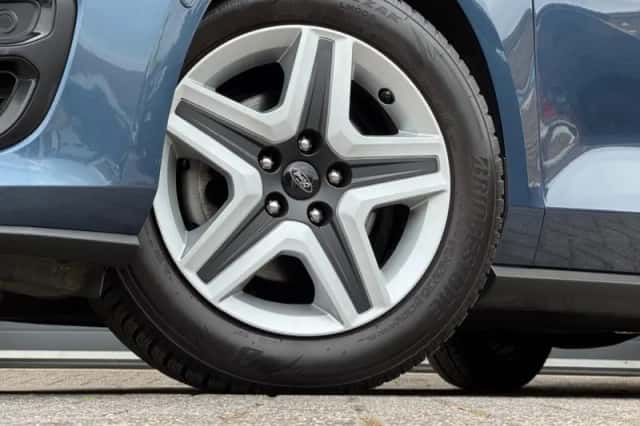 Ford Focus (2022) thumbnail 9