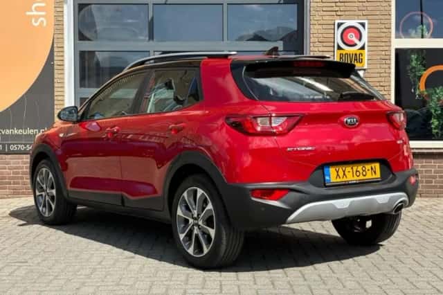 Kia Stonic (2019) thumbnail 15