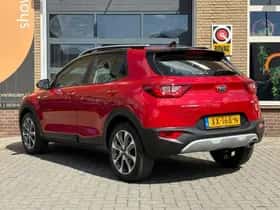 Kia Stonic (2019) thumbnail 16