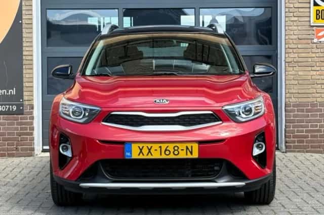 Kia Stonic (2019) thumbnail 18