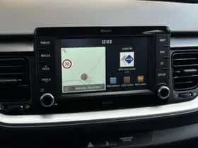 Kia Stonic (2019) thumbnail 18