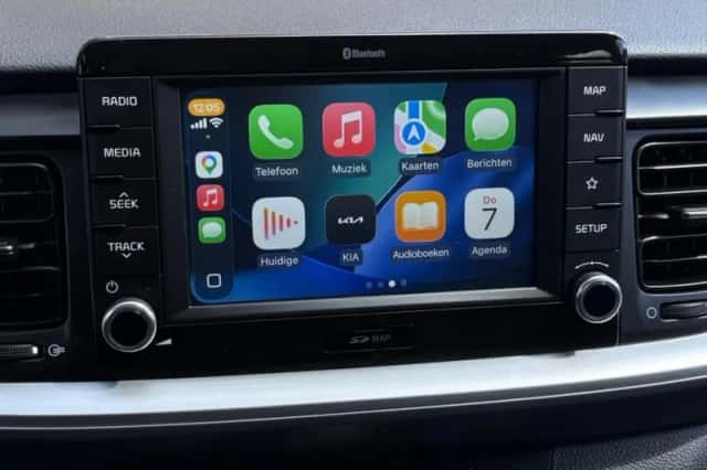 Kia Stonic (2019) thumbnail 19