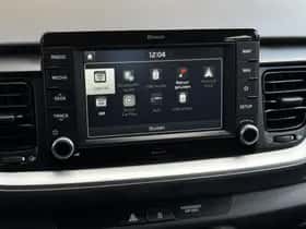 Kia Stonic (2019) thumbnail 26