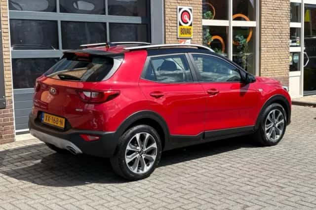 Kia Stonic (2019) thumbnail 41