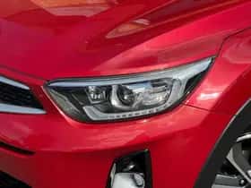 Kia Stonic (2019) thumbnail 48