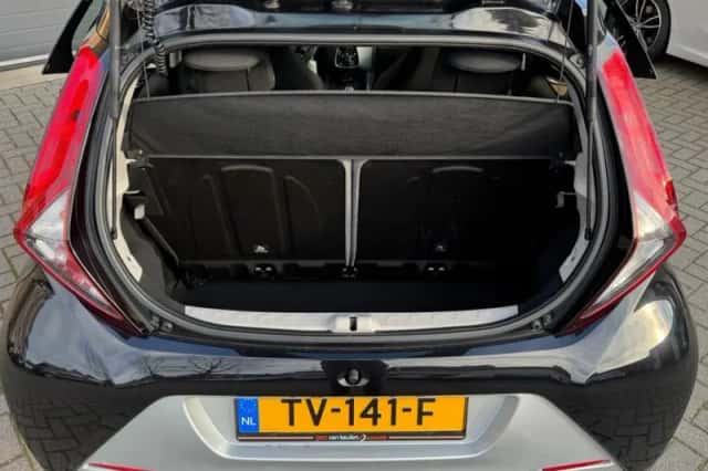 Toyota Aygo (2018) thumbnail 14