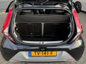 Toyota Aygo (2018) thumbnail 14