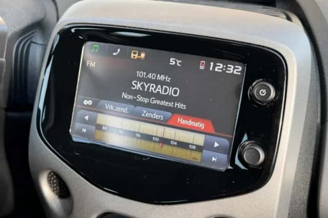 Toyota Aygo (2018) thumbnail 16