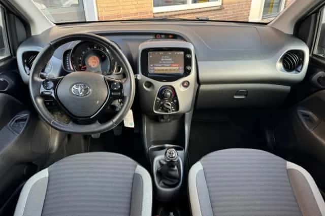 Toyota Aygo (2018) thumbnail 22