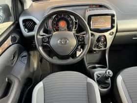 Toyota Aygo (2018) thumbnail 24
