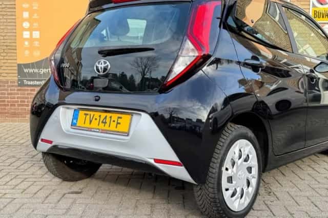 Toyota Aygo (2018) thumbnail 26
