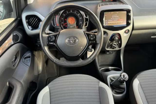 Toyota Aygo (2018) thumbnail 27