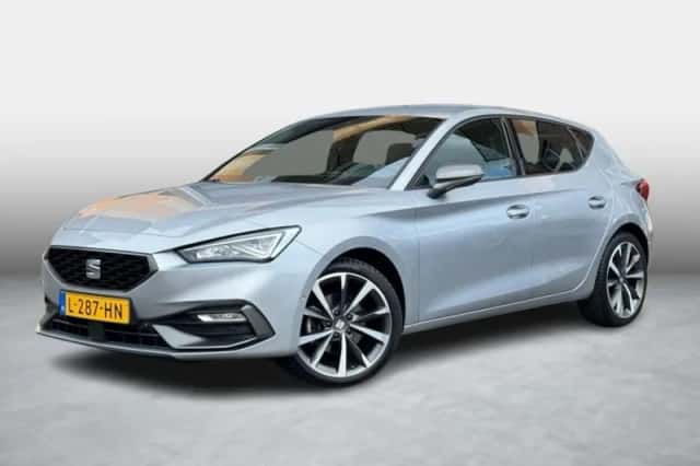 SEAT Leon (2021) thumbnail 2