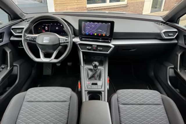 SEAT Leon (2021) thumbnail 25