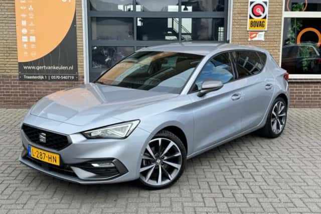 SEAT Leon (2021) thumbnail 4