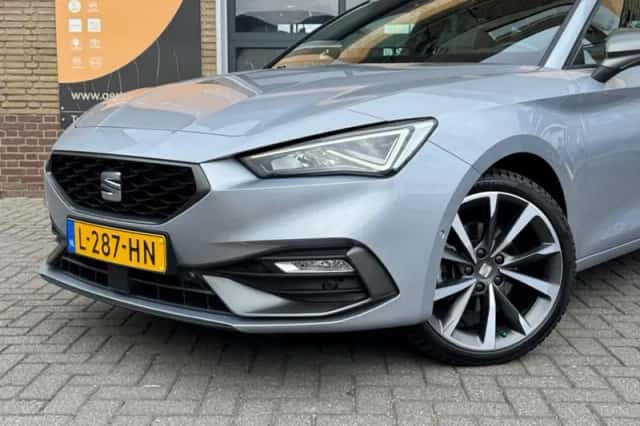 SEAT Leon (2021) thumbnail 9