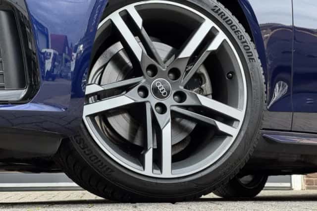 Audi A4 (2022) thumbnail 13