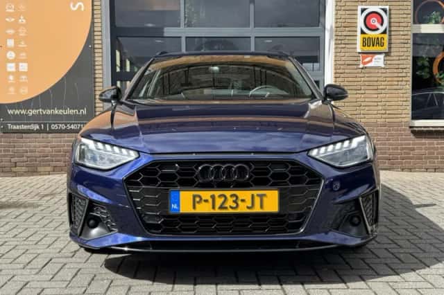 Audi A4 (2022) thumbnail 3