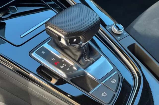 Audi A4 (2022) thumbnail 23