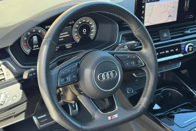 Audi A4 (2022) thumbnail 24