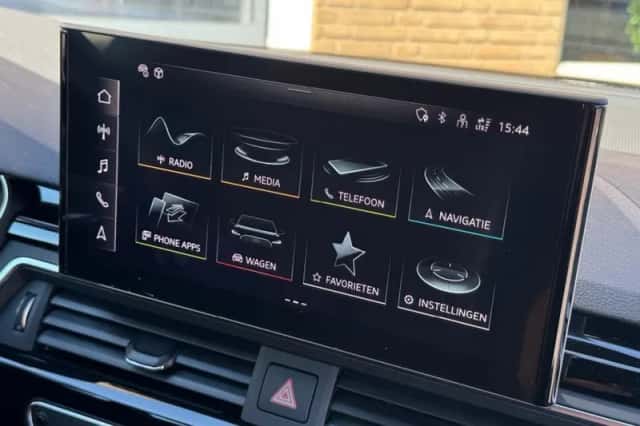 Audi A4 (2022) thumbnail 26