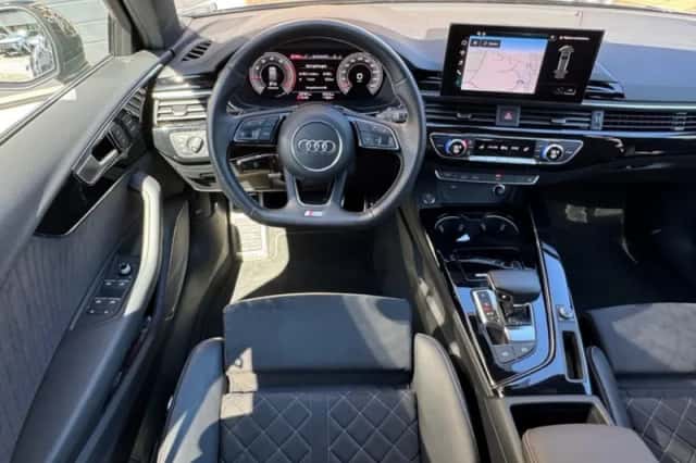 Audi A4 (2022) thumbnail 5