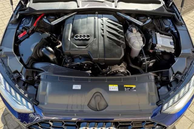 Audi A4 (2022) thumbnail 59
