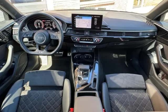 Audi A4 (2022) thumbnail 9