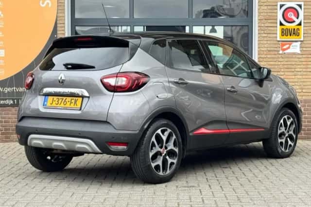 Renault Captur (2019) thumbnail 2