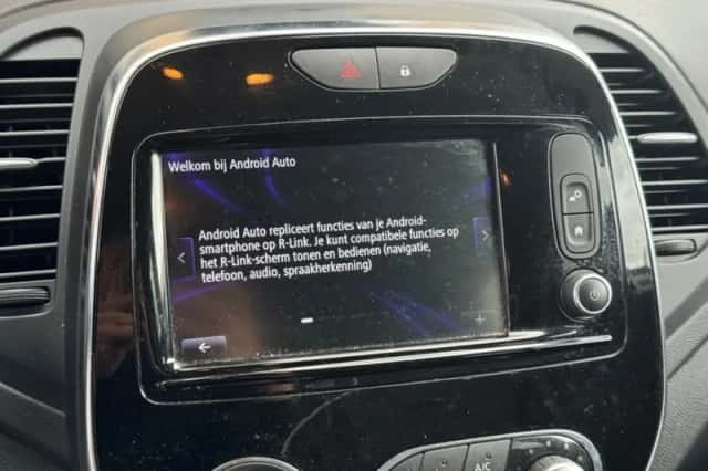 Renault Captur (2019) thumbnail 25