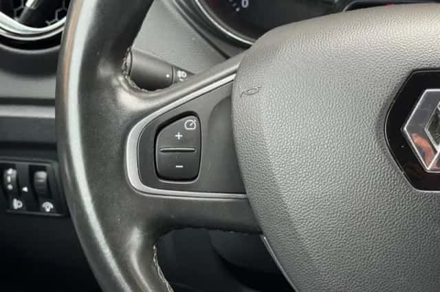 Renault Captur (2019) thumbnail 30