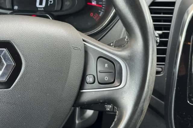 Renault Captur (2019) thumbnail 31