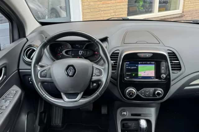 Renault Captur (2019) thumbnail 41