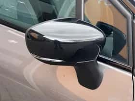 Renault Captur (2019) thumbnail 46