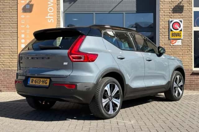 Volvo XC40 (2022) thumbnail 2