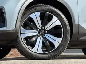 Volvo XC40 (2022) thumbnail 11