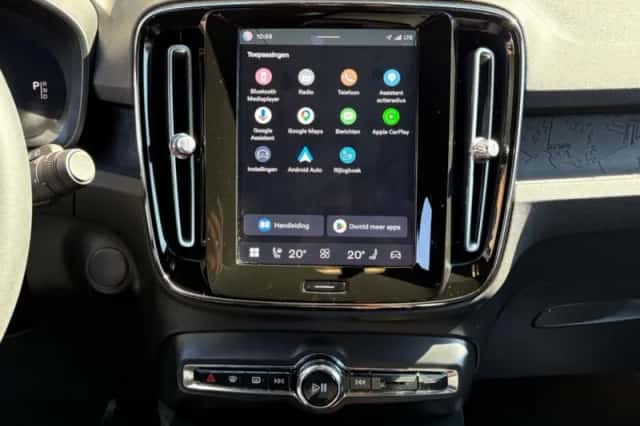 Volvo XC40 (2022) thumbnail 20
