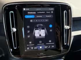Volvo XC40 (2022) thumbnail 23