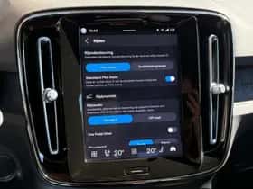 Volvo XC40 (2022) thumbnail 24