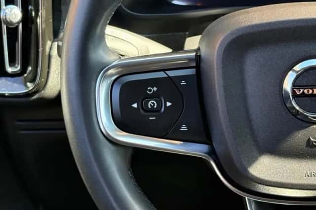 Volvo XC40 (2022) thumbnail 31