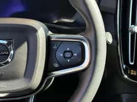 Volvo XC40 (2022) thumbnail 32