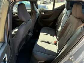 Volvo XC40 (2022) thumbnail 6