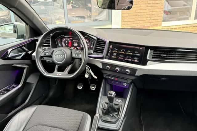 Audi A1 (2020) thumbnail 3