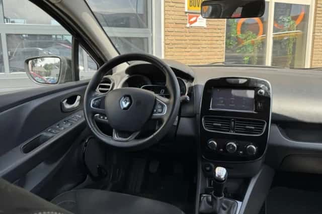 Renault Clio (2018) thumbnail 15