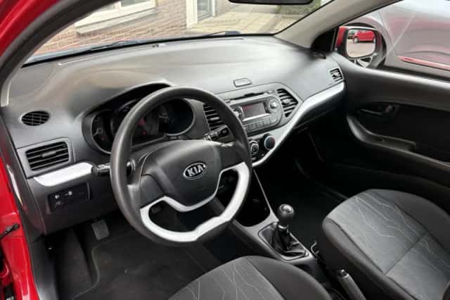Kia Picanto (2014) thumbnail 22