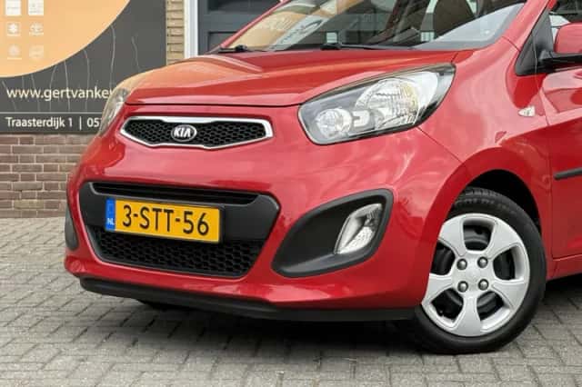 Kia Picanto (2014) thumbnail 24